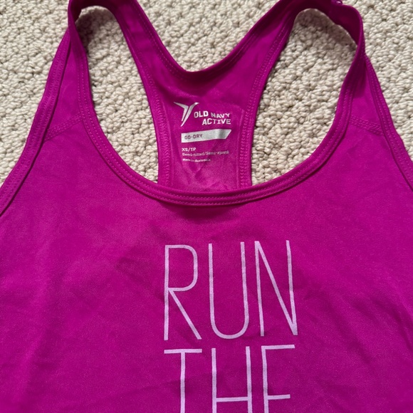 NWT: old navy active tank - Picture 3 of 5
